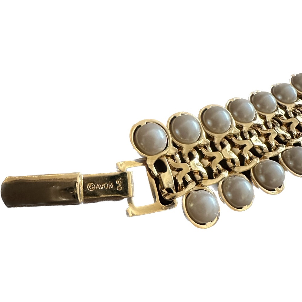 Avon* Lustrous Links Bracelet - Picture 5 of 5